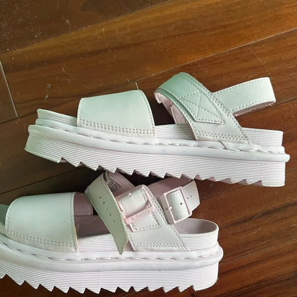 Dr Martens Chalk Pink Voss Mono Hydro Platform Sandals - Picture 3 of 8